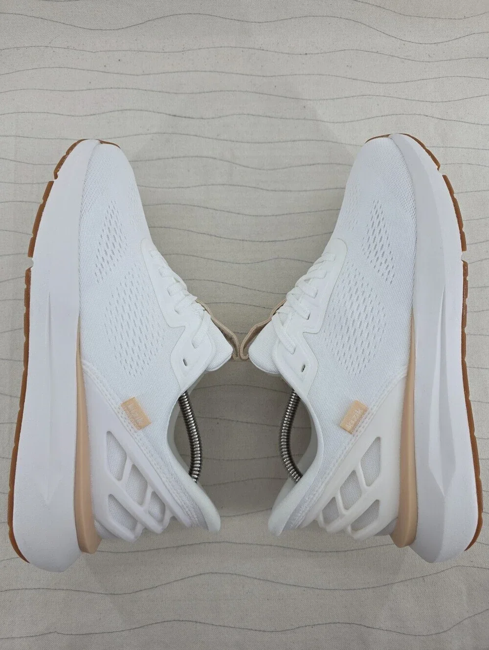Kizik Womens Athens Step-in Mesh Ivory Peach Walking Athletic Shoes Size 11